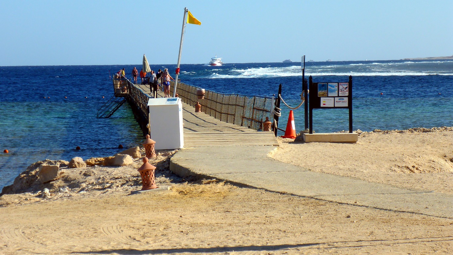 P1000892